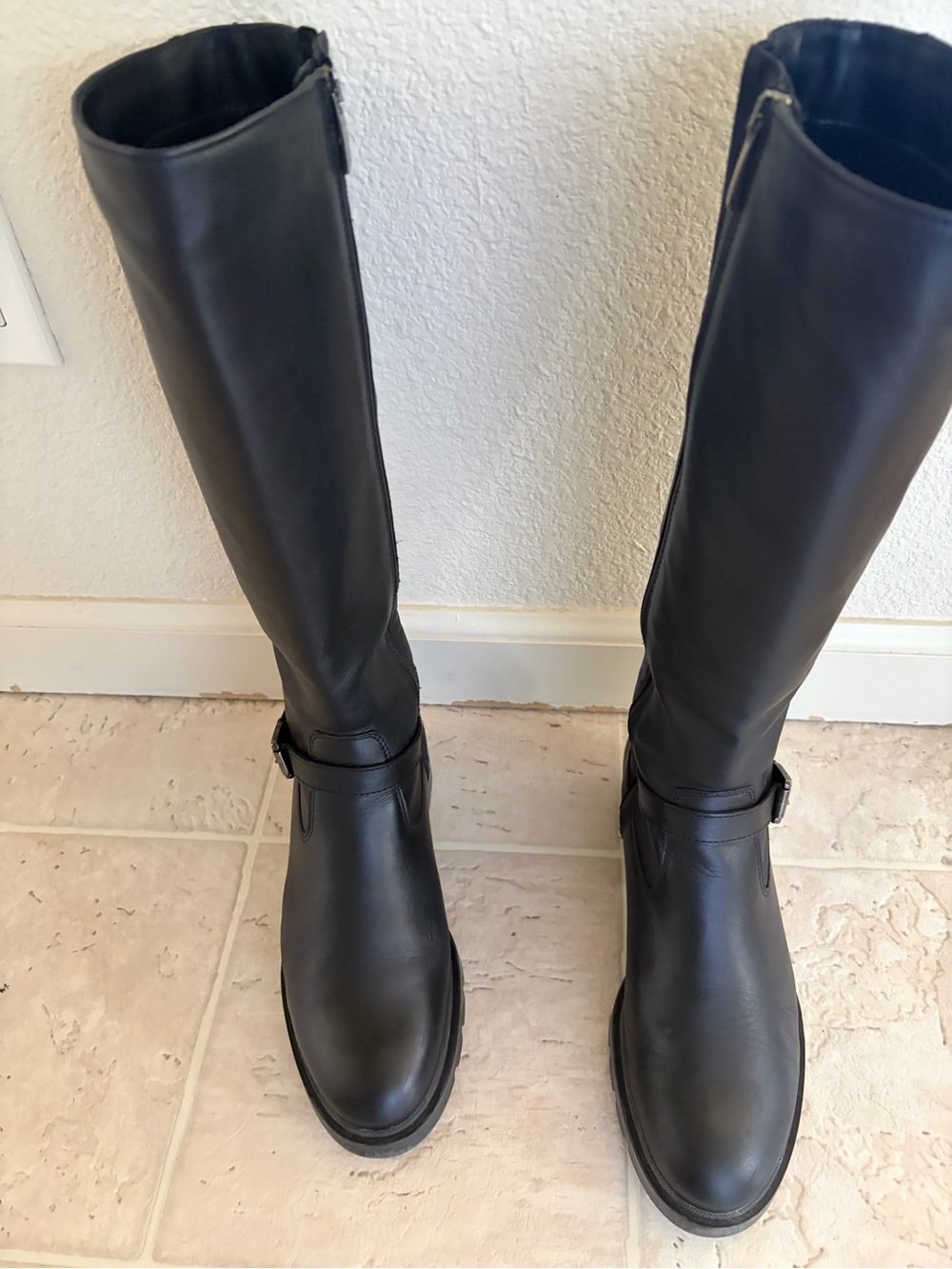 La CANADIENNE Black Knee-High Leather Riding Boots